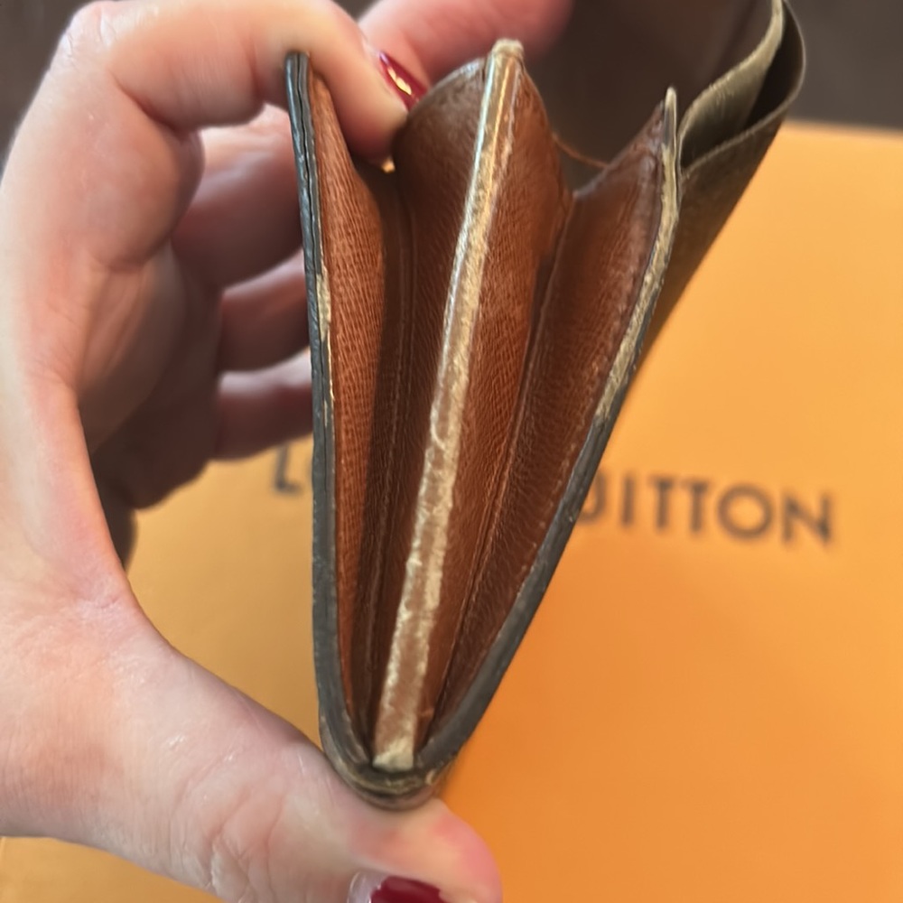 Authentic Louis Vuitton Monogram Sara Wallet - Picture 10 of 12
